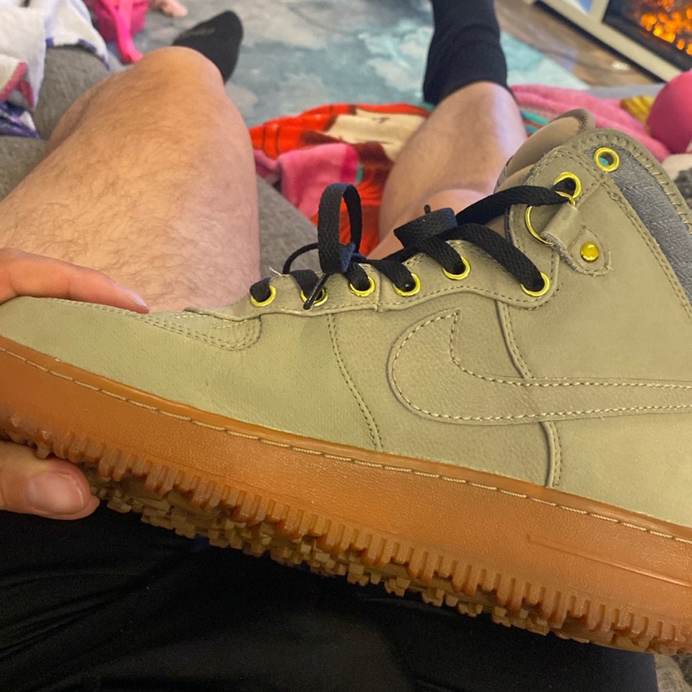 Used Nike boots